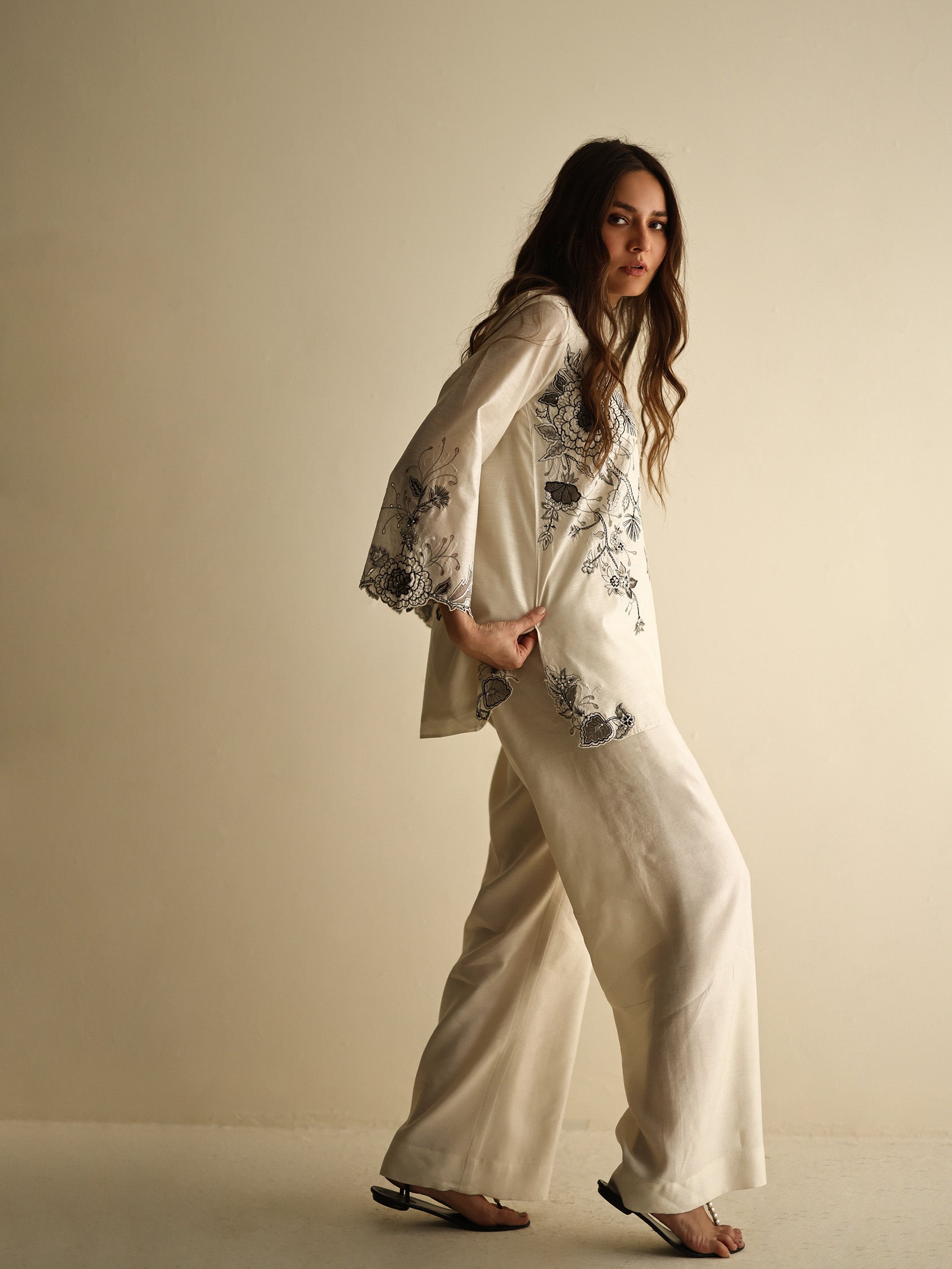 CHIRA W PANT 001
