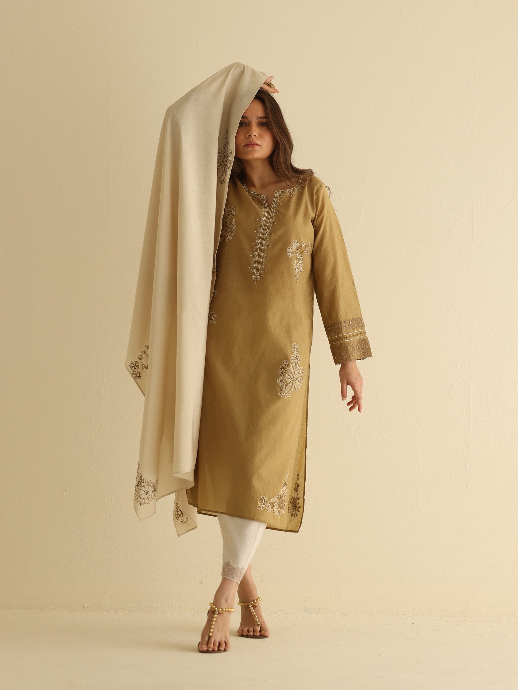 LEYLA W DUPATTA