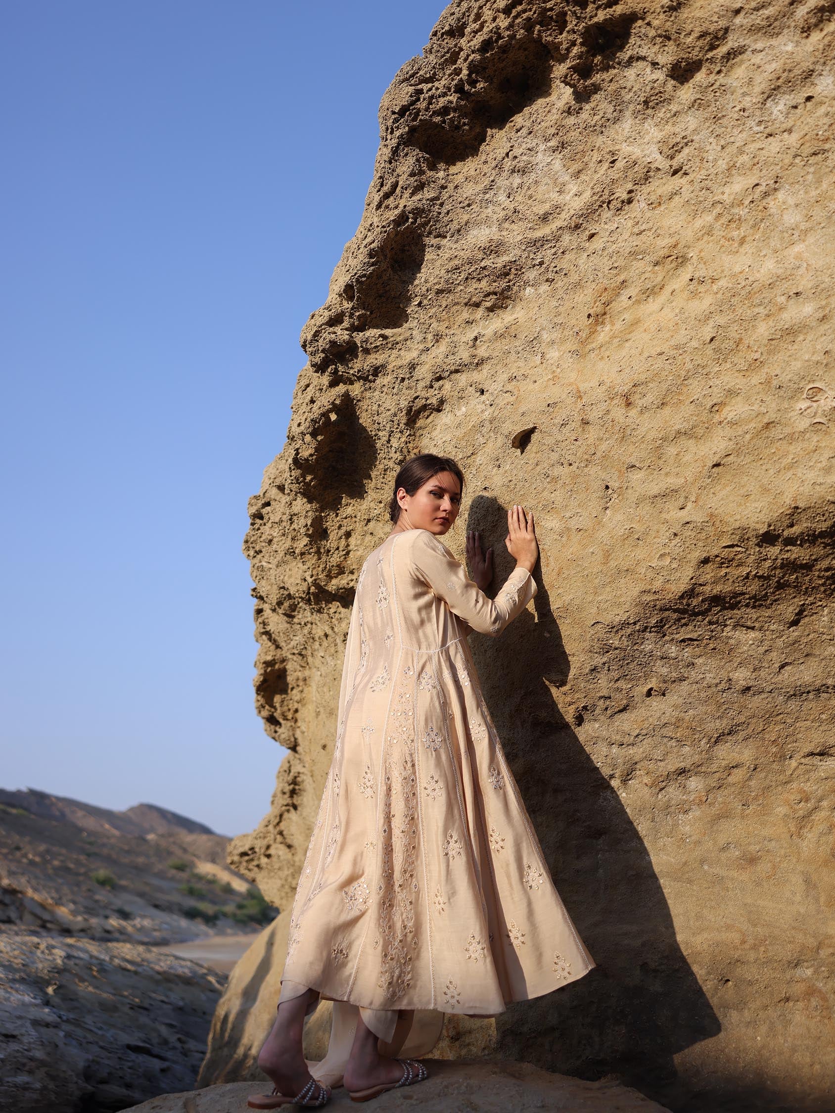 KYRA W/SHALWAR & DUPATTA