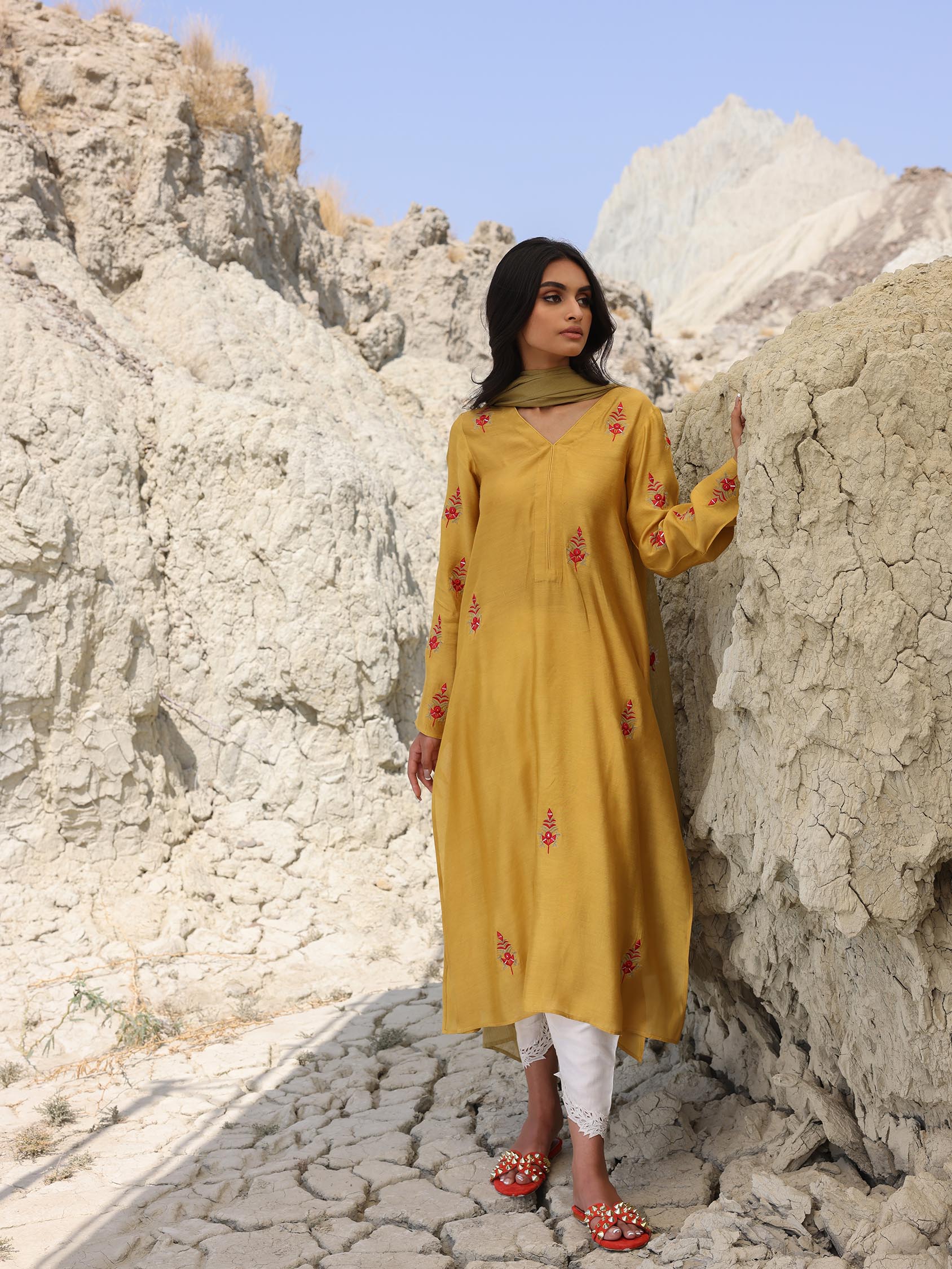 SITAREH W/DUPATTA